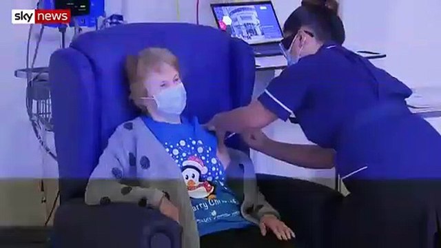 Pfizer'in Koronavirüs aşısı Britanya'da ilk kez 90 yaşında bir kadına uygulandı