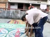 Conjoined twin girls in India at family home _ Twins playing with sisters