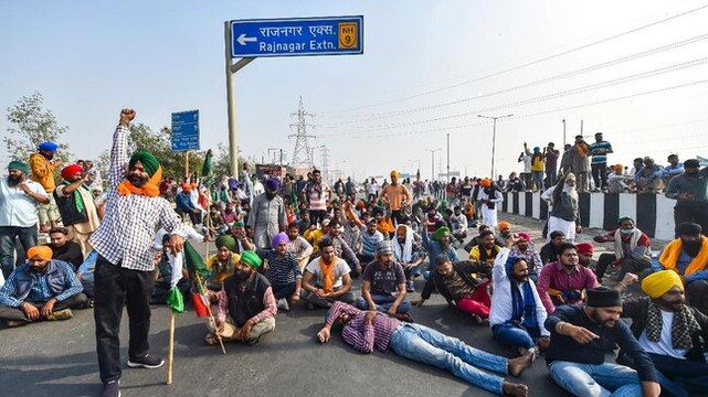 Ground Report | Farmers observe Bharat Bandh at Delhi-Ghazipur border amid elaborate security arrangements