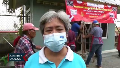 Sahabat Difabel Bantu Warga Mengecat Posyandu