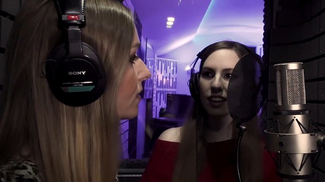 Margaux et Coralie, championnes de N'oubliez pas les paroles , Nos différences