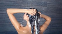 गर्म पानी से नहीं धोने चाहिए बाल, होते हैं ये नुकसान । Garam Pani Se Bal Dhone Ke Nuksan । Boldsky