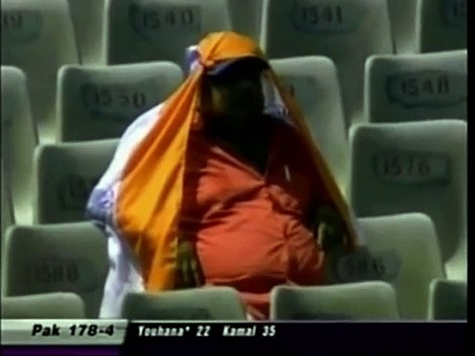 Mohammad Kaif's epic sledging leads to Yousuf Youhana's dismissal - 2005 Kolkata Test