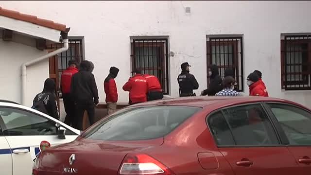 Sorprendidos 67 jóvenes celebrando una fiesta ilegal en un convento de Bizkaia