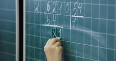 Enseignement : la France figure parmi les plus mauvaises élèves en mathématiques et en sciences