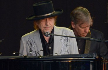 ボブ・ディラン、全作品をユニバーサルに売却