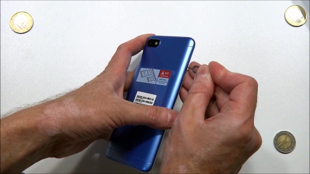 Xiaomi Redmi 6A - распаковка, предварительный обзор