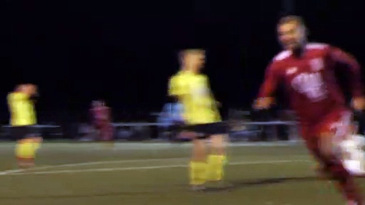 Da 1:2 für Sparta Göttingen beim Bovender SV durch Grzegorz Podolczak