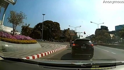 Driver Avoids Peculiar Man in Traffic