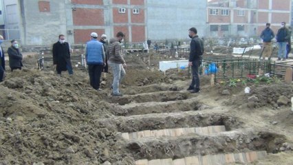 Bu acının tarifi yok! Üçü aynı gün toprağa verildi