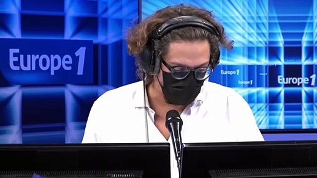 Emmanuel Macron : Marlène va encore noyer le poisson, j'espère que Sonia Mabrouk a ses brassards (Canteloup)