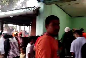 Karena Hujan Petir, PKPPS Desa Anyar KLU Hitung Suara di Ruko