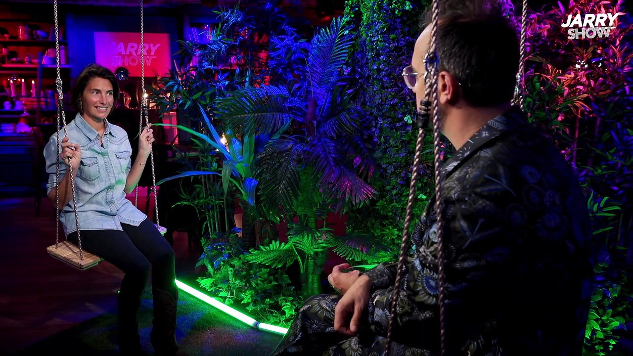 Claudio Capéo se confie sur sa femme Aurélie à Jarry, dans son "Jarry Show" disponible sur YouTube. Emission mise en ligne le 9 décembre 2020.