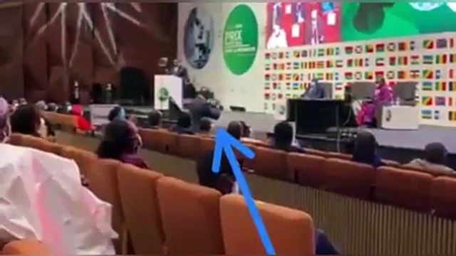 Mbourou Ak Soow au CICAD : Regardez la danse d'Idy devant Macky