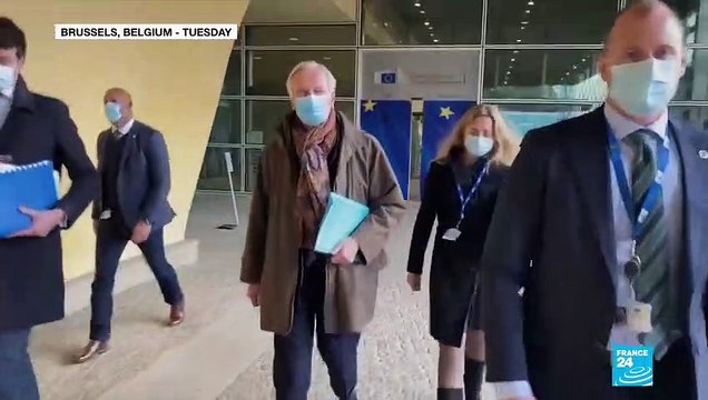 Brexit negotiations: Talk of 'no deal' grows as deadline looms