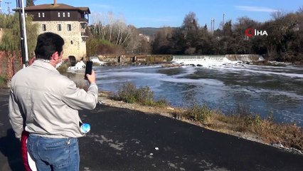 Bartın Irmağında oluşan köpükler tedirgin ediyor