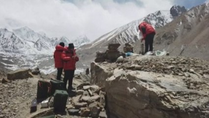 Nepal y China fijan la altura del Everest en 8.848,86 metros