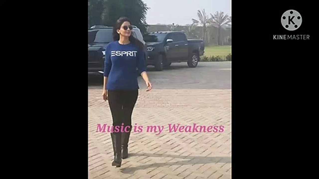 Chalo Phir Se Apne Gaon Chalte Hain In Bade Bade Shehron Main Hum Jese Log.