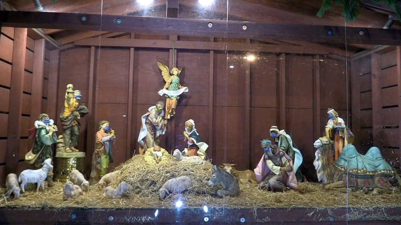 Corona-Krippe: Weihnachtsfiguren mit Maske