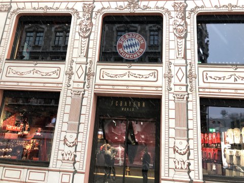 Opening FC Bayern World @ Weinstraße München am 09.12.2020 - Innenansichten