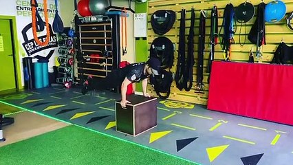 David Bustamante se machaca en el gimnasio