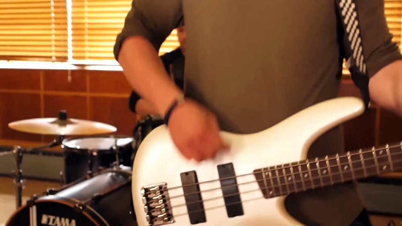 56) Music.  Beginnings. Unicorn Heads. Dance et électro.  Funk