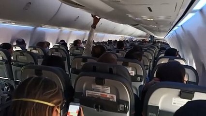 Primer vuelo comercial de un Boeing 737 Max en 20 meses