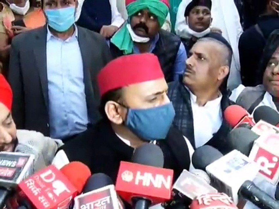 मीडिया से रूबरू हुए अखिलेश, कहा- BJP ने विकास की गति रोकी, हमें 4 साल और मिलते तो काम होता