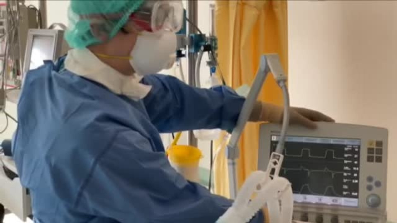 Un celador de Orense homenajea a sus compañeros sanitarios por el trato recibido cuando se contagió de Covid