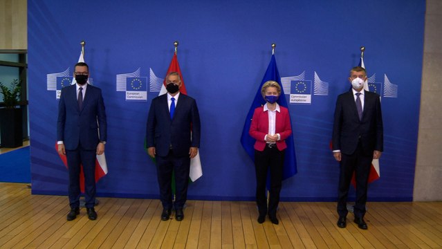 UE estudia este jueves acuerdo con Hungría y Polonia para desbloquear fondo europeo