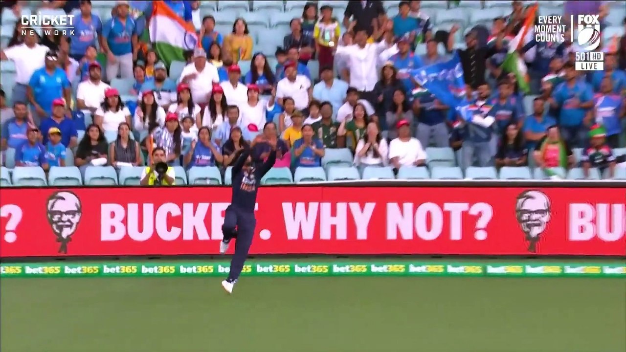 Pandya's power seals series win for India with epic chase | Dettol T20I Series 2020