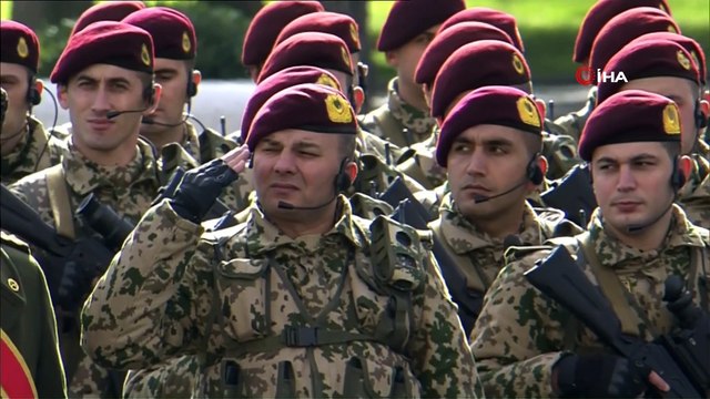 - Azerbaycan'da Dağlık Karabağ Zaferi kutlanıyor- Aliyev: 'Ermeni faşizmi bir kez daha başkaldırırsa, Azerbaycan demir yumruğu belini kıracak'