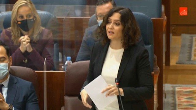 Ayuso, sobre Cañada Real: Para tener los Porsches ahí aparcados, bien; pagar las facturas, no