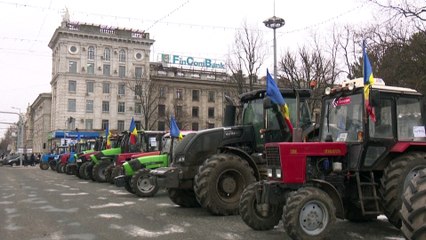 Μολδαβία:Τα τρακτέρ στους δρόμους