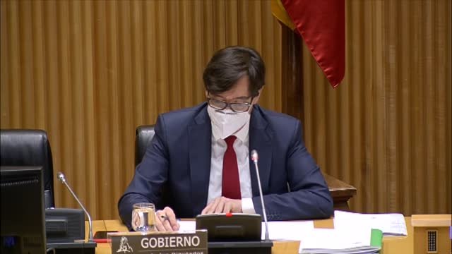 Illa destaca que las vacunas tendrán un control extraordinario de farmacovigilancia