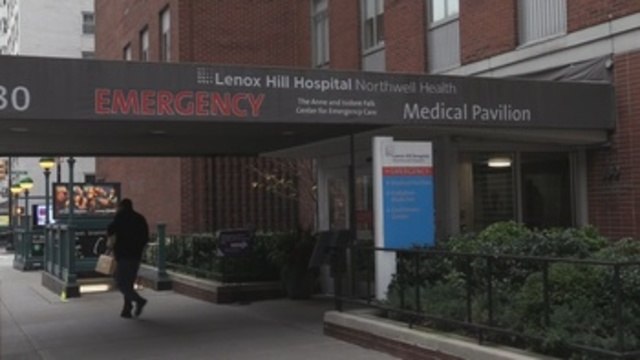 Los hospitales en EE.UU., ante una posible lotería de vacunas entre su personal