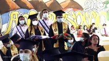 Estudiantes del Instituto Ramírez Goyena reciben con orgullo su diploma de bachiller