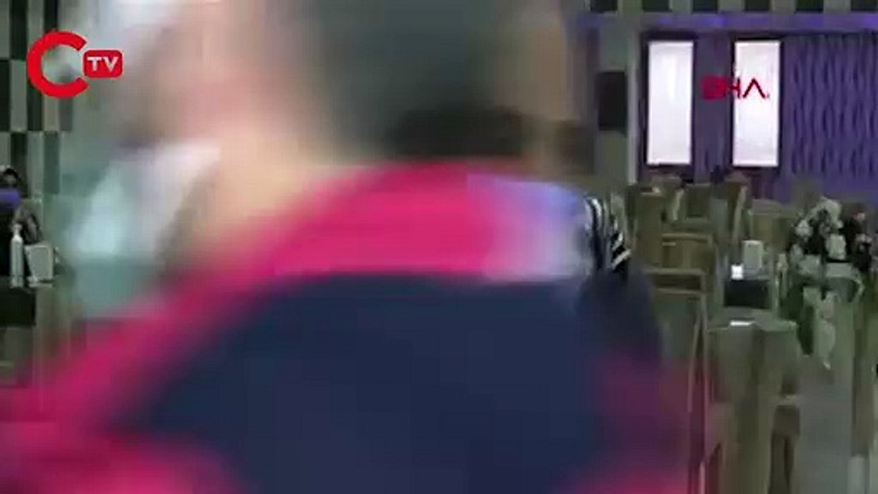 Yasağa rağmen yapılan düğüne polis baskını