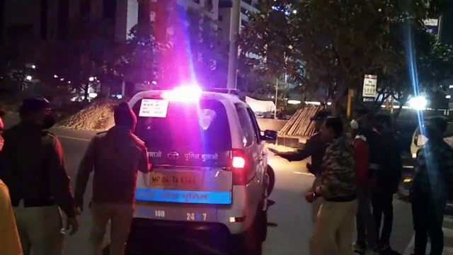 नशे में धुत्त आरक्षक ने की किरायेदार लड़की के साथ छेड़छाड़, डायल 100 के जवानों ने सिखाया सबक