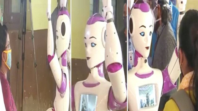 Robot Helps Voters In Kerala Local Body Polls కేరళ స్థానిక ఎన్నికల్లో ఓటర్లకు రోబో సేవలు...!!
