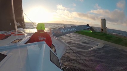 Sodebovoile  2020 : Trophée Jules Verne - [ONBOARD 10 décembre ] Lever de soleil sous les Kergelen