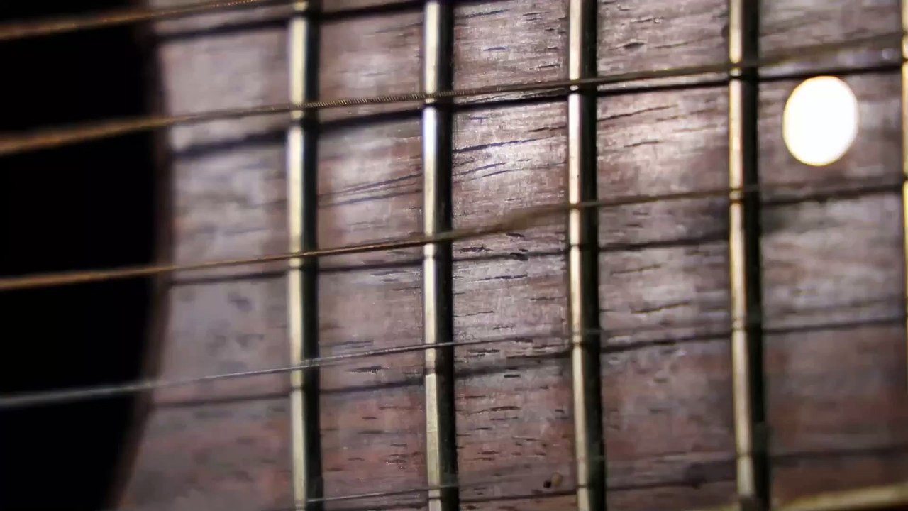 51) Music.  Guitar Bass. Beatles Unite. Rachel K Collier. Dance et électro. Funk