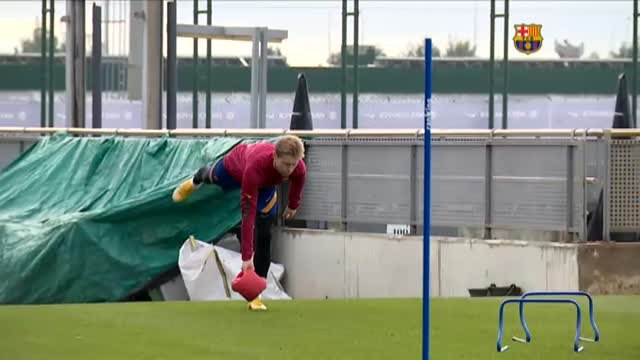 El Barcelona prepara su próximo duelo ante el Levante tras dos derrotas seguidas