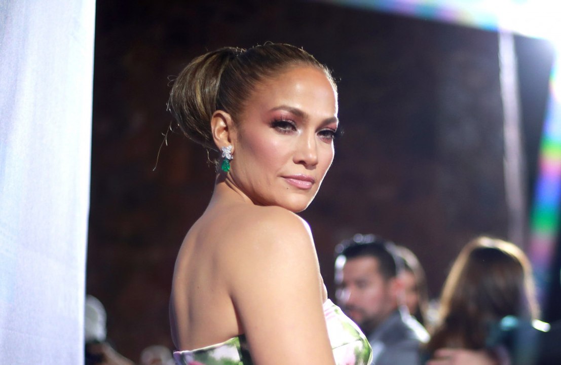 Jennifer Lopez zollt ihrer Familie bei den Icon Awards Tribut