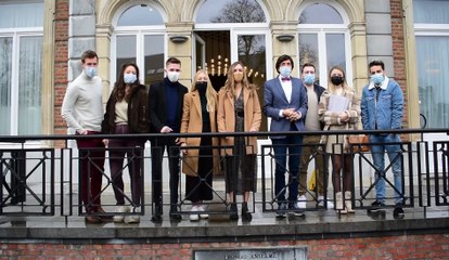 Elio Di Rupo rencontre de jeunes influenceurs dans le cadre du plan Get up Wallonia