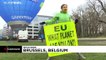 شاهد: احتجاج لمنظمة "غرينبيس" بالقرب من مقر انعقاد القمة الأوروبية