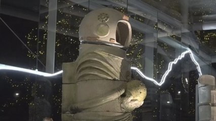Un astronauta se cuela en el Portal de Belén de la plaza San Pedro