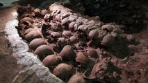 Hallan en México otra zona del tzompantli, torre azteca de cráneos humanos