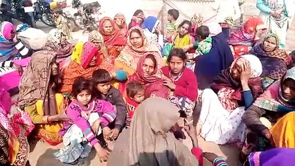 गरीबी होने के कारण पैसों के आभाव में हुई युवक की मौत