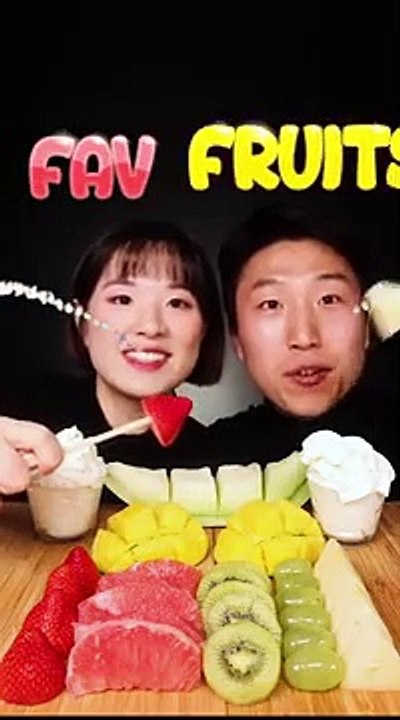 1 minute mukbang